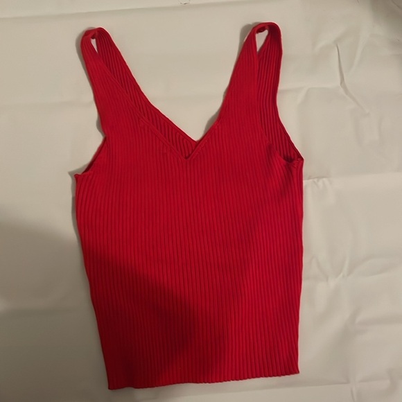 🔥 Fashion Nova Ribbed Red V-Neck Tank – Size Small 🔥 - Picture 7 of 11